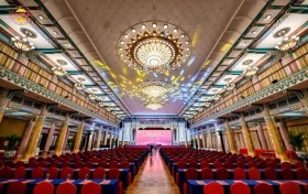 携手奋进 共创辉煌—北京汉中企业商会成立庆典仪式在北京饭店金色大厅隆重举行